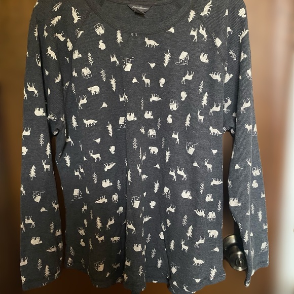 Eddie Bauer Tops - Eddie Bauer Charcoal Gray Long Sleeve with Wildlife Print. Size 2x.